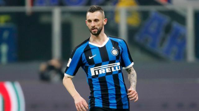 1631368304388085970.jpg 【夜读】敢和梅罗公开叫板的,也就只有伊布这货啦