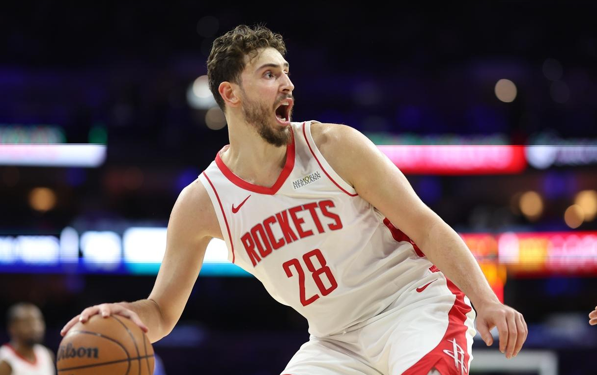 江南体育官网-裁判帮忙依然难阻失利，乌度卡谜之操作自毁长城，杜兰特扎心了